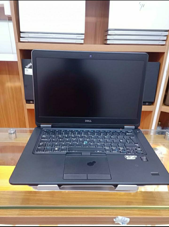 Dell Latitude E7450 - Image 3